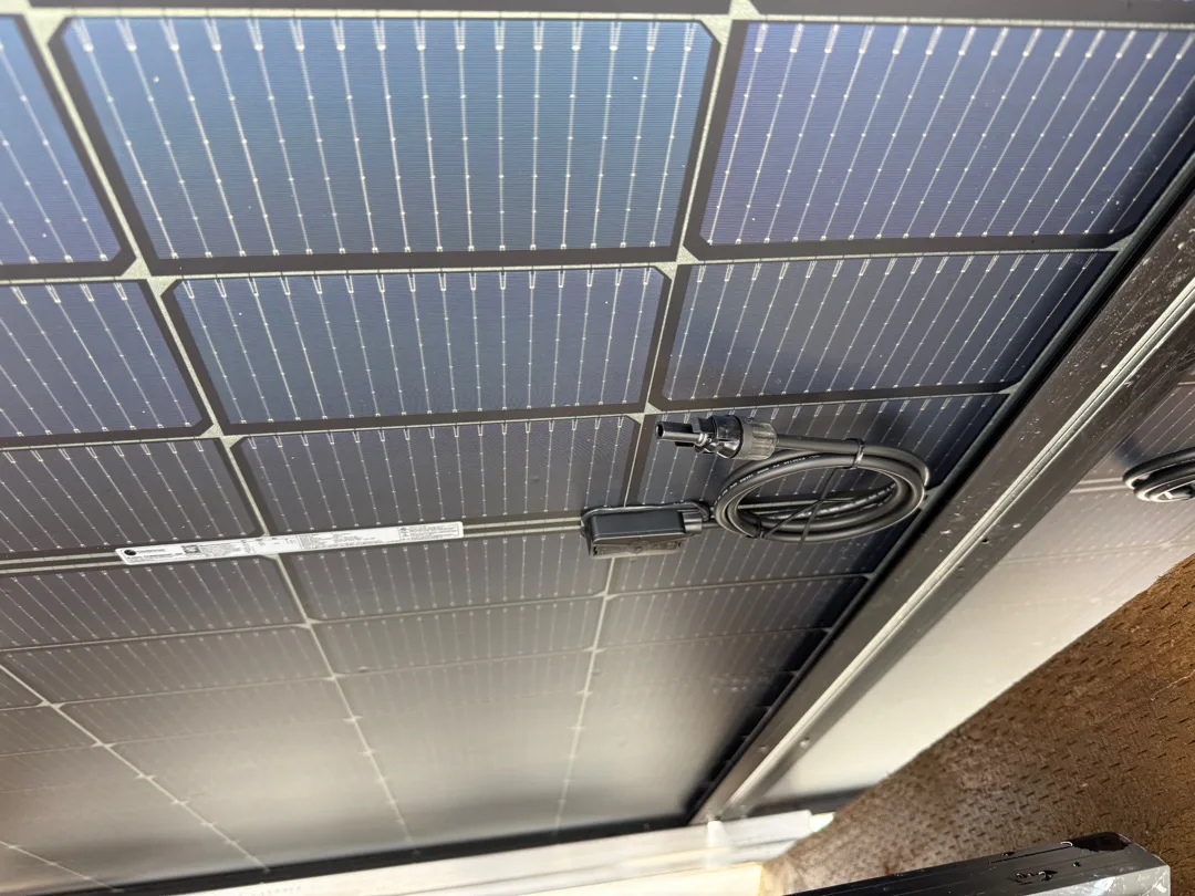 Panel wiring and microinverter detail